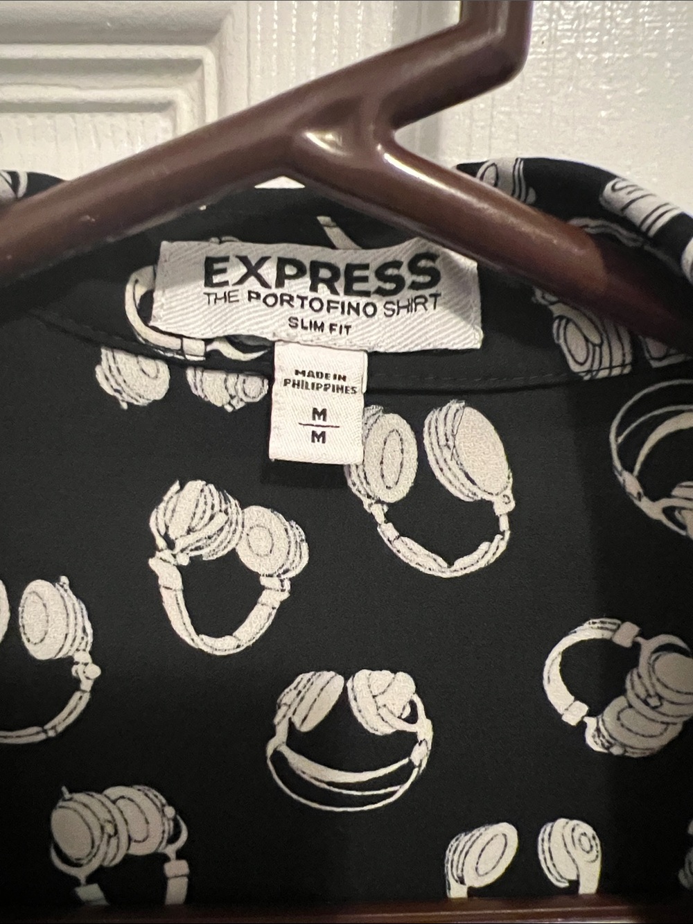 Express Black Button-Down Blouse with White Abstract Print - Picture 2 of 2